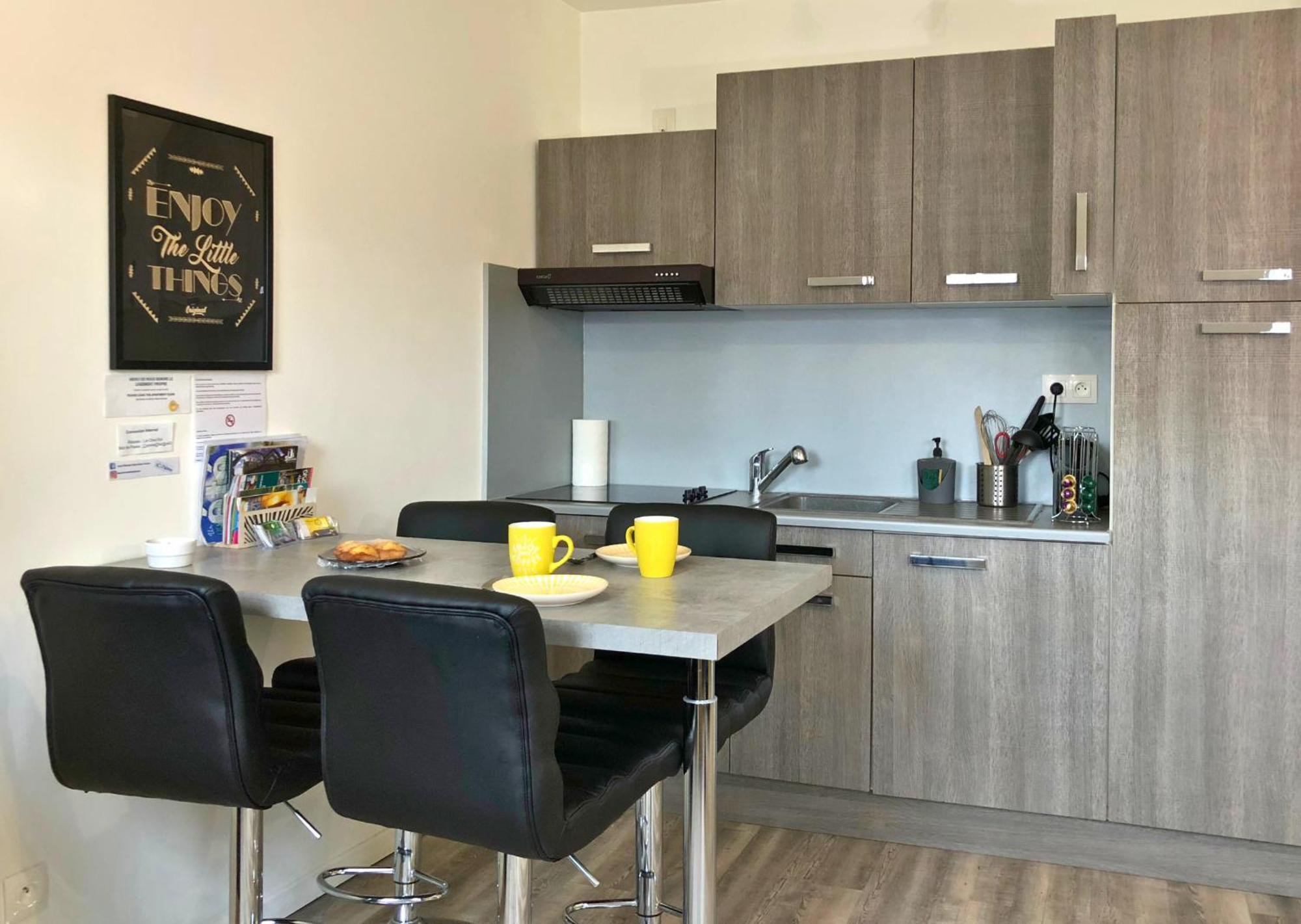 Appartement - Parking Prive Gratuit, Proche Centre-Ville Et Gare De Saint-Omer Pokoj fotografie