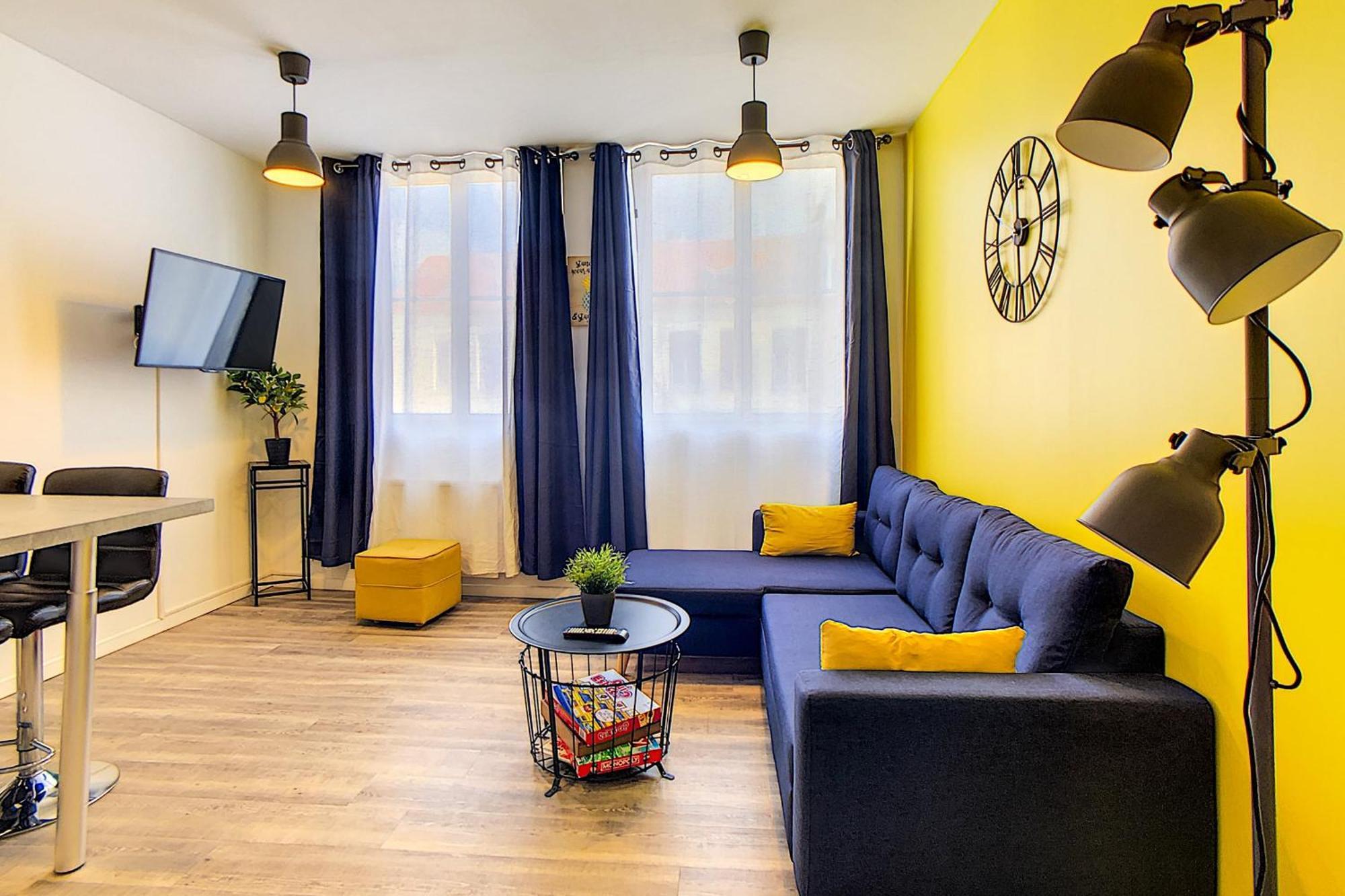 Appartement - Parking Prive Gratuit, Proche Centre-Ville Et Gare De Saint-Omer Exteriér fotografie